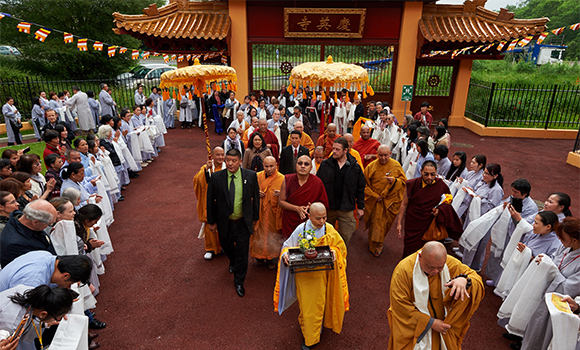 2016.06.01-vietnam-temple